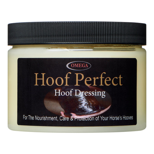 The regular use of Hoof Perfect Dressing will help keep hooves supple and elastic, prevent splits and cracks. The antibacterial properties and barrier protection help keep the hoof free of bacteria which in turn promotes healthy growth. Hoof Perfect Dressing is ideal for all weather conditions and seasons, protecting hooves from becoming saturated in wet conditions and supply moisture in dry conditions.