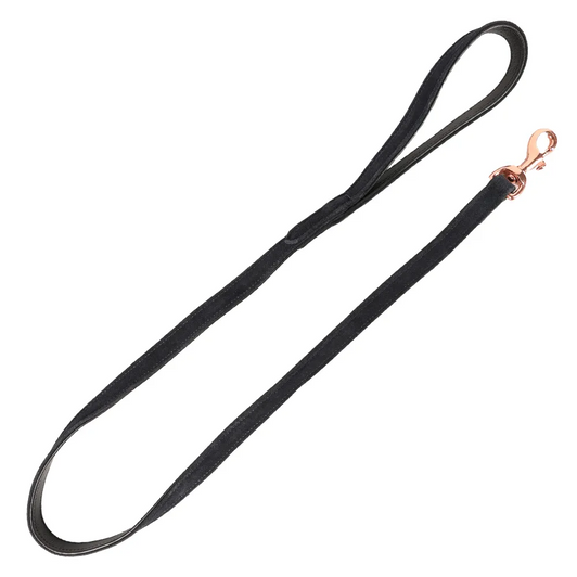 The Benji & Flo Noble Suede Dog Lead is designed using a combination of premium quality suede and soft nubuck leather to ensure a stylish, durable and smart look. Featuring a robust clip for durability and strength. Made to match the Noble Suede Dog Collars. 120cm long (including handle). Replace lead at the first sign of damage.
