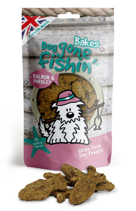 Scrumptious baked treats made with wholesome Salmon and Parsley. A delicious snack, reward or training treats for dogs. Packed with natural omega-rich fish oil.