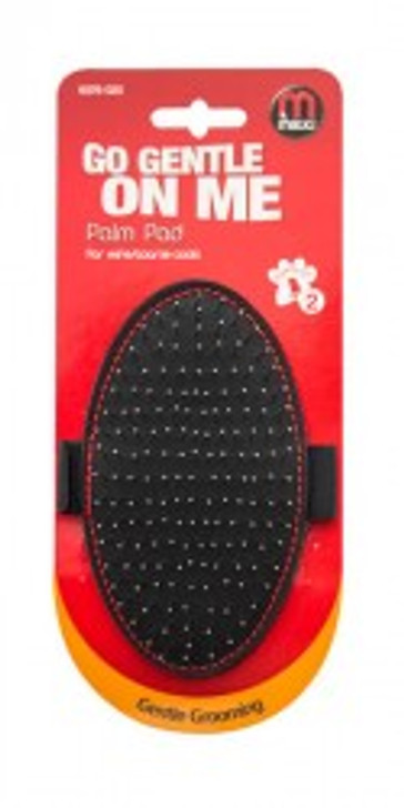 The Mikki Palm Pad is ideal for dogs with coarse coats, removing dead and loose hairs whilst massaging and invigorating the skin. The soft, flexible pad follows the body contours to give a close and thorough grooming and leave the coat really clean and healthy.