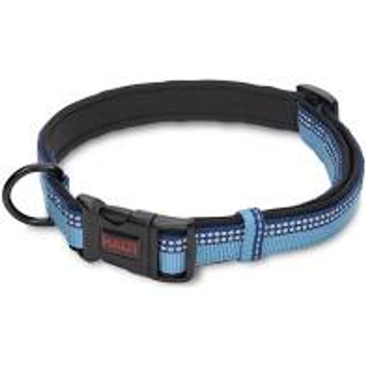 The Halti Comfort Collar is a simple yet practical collar that is easy to adjust, with a strong and secure 3 point button release clip. Soft neoprene padding offers a comfortable fit for your dog all day long. Reflective stitching increases the visibility and safety of your dog in low light.The Halti Walking Range boasts the same quality and expert design that our customers have come to expect from Company of Animals, the makers of the world-famous Halti Headcollar. Bringing together style and functionality, the range comes in four vibrant colors with a smart two-tone webbing.