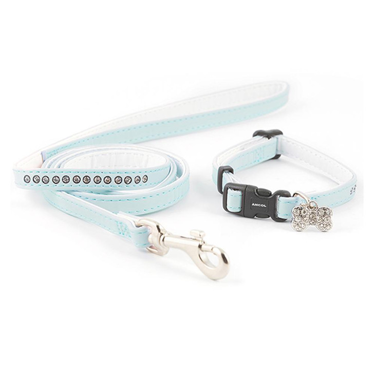 Ancol Puppy collar & lead sets look and feel great. Very soft and fully adjustable, the small bite fashion includes Stripe, Polka & Denim designs, all of which come in a variety of colour combinations. A new addition to the Puppy range is the premium quality PVC Deluxe Juwel, each with a delicate crafted juwel.