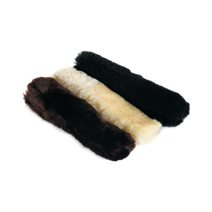 Made from the same high quality Australian Merino lambswool as the numnahs these velcro covers reduce rubbing from tight nosebands and can help focus & concentration. If two are purchased then they can also be used on cheek pieces in place of blinkers.