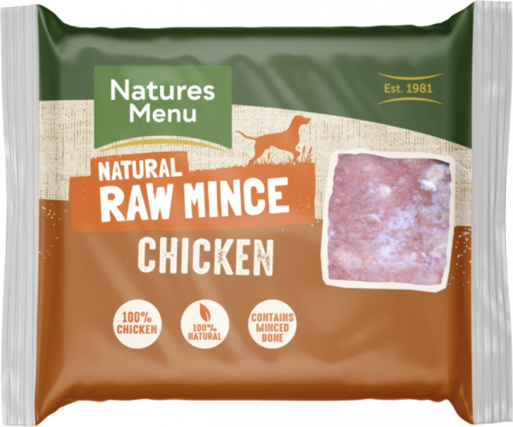 The perfect ingredient. Our Just Chicken Raw Mince is made with only quality ingredients and minced raw bone for added nutrition.