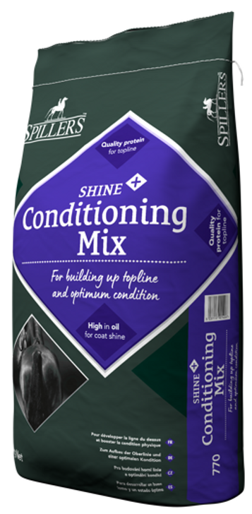 Carefully formulated to promote condition and topline in horses that are prone to weight loss.
High in oil to enhance coat condition and show ring shine.
Provides a careful balance of energy sources to effectively build condition safely.
Lower in starch than traditional conditioning mixes helping to reduce the risk of excitability.
With probiotic live yeast to support a healthy population of good bacteria.
With added vitamins and minerals to provide a balanced diet every day.