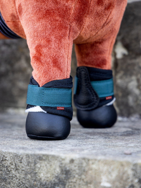 Identical miniature versions of the LeMieux Grafter Boots for your Toy Pony. Including strike guard and velcro straps, now your Mini LeMieux Pony can look just like the real thing in full matchy matchy outfit!
 

Sold in pairs