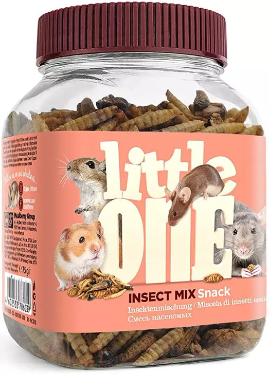 Insect mix is a delicious and nutritious complementary feed for omnivorous rodents and besides a valuable source of macro- & micronutrients. The mix is perfectly balanced and includes dried silkworm pupae, black soldier fly pupae, mealworms and crickets. Due to the included insects this snack is a great source of animal protein needed in the diet of omnivorous rodents and contains essential fatty acids, which beneficially effect on the pets skin and coat.