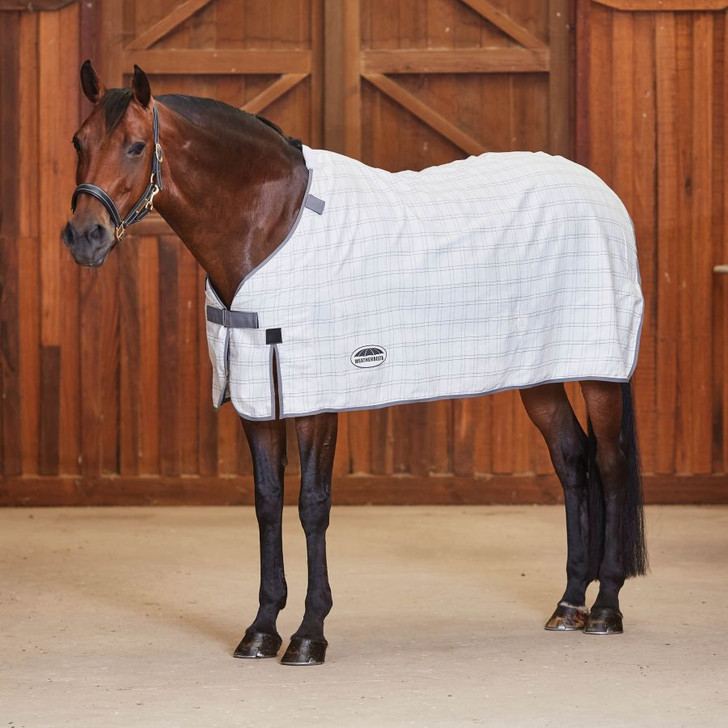 Versatile layer system ensures you can remove or add a layer to ensure your horse is comfortable whatever the weather. The WeatherBeeta ComFiTec Cotton Sheet Liner enables versatility for compatible WeatherBeeta rugs, it will provide your horse warmth without the fill, making it ideal for damp horses, as well as being easy to wash. Offering a 60% cotton outer with lined shoulders to prevent rubbing and boa fleece wither relief, gussets are compatible with both the freedom system and traditional side gussets, with a single touch tape front chest strap and 2 touch tape tabs on the neck and clips at the rear to allow for an easy optional layer. Compatible with WeatherBeeta ComFiTec Ultra Cozi II, Ultra Tough II, Premier Free II, Plus Dynamic II and PP Channel Quilt II.