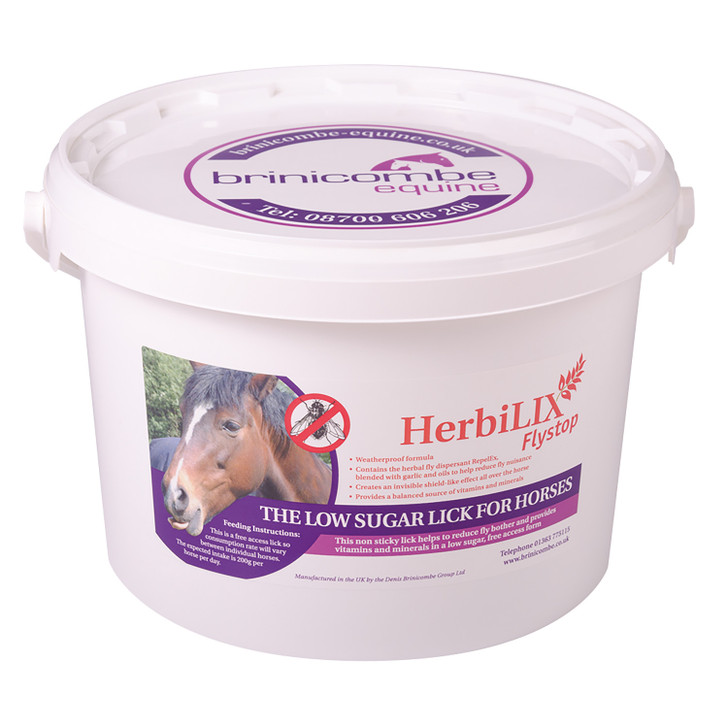 A solid, low sugar lick designed to reduce fly problems and midge bites on horses.