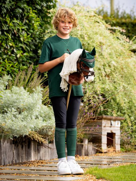 Giddyup! Get your little one geared up for horse riding with Flash, our striking skewbald Hobby Horse.
 

Complete with a realistic head, plaitable mane and a hook and loop mouth to hold our matching accessories, mini riders will enjoy hours of fun running around with their very own mini horse.
 

Matching accessories are also available to get the matchy matchy look.