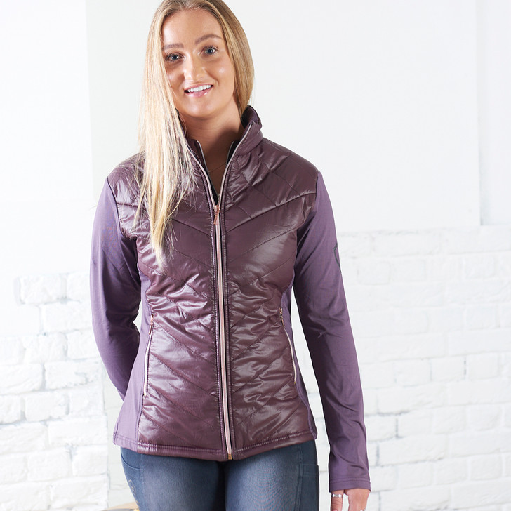 The Perfect Jacket for all season This jacket pairs up perfectly with the whole Just Togs range, with a slightly quilted front panel and stretch material across the back and arms it makes this jacket perfect for layering as well as a padded collar finished with beautiful rose gold zip detail and subtle branding on the arms.