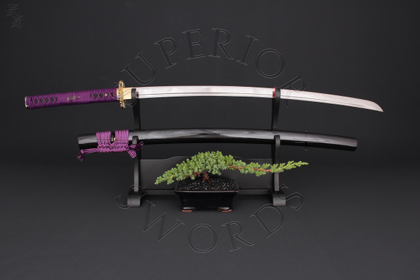 https://cdn11.bigcommerce.com/s-l7k6ny8fd9/images/stencil/590x590/products/897/4479/RS2409K_-_KIKU_II_-_DAMASCUS_KATANA_-_A__68079.1682128209.jpg?c=2