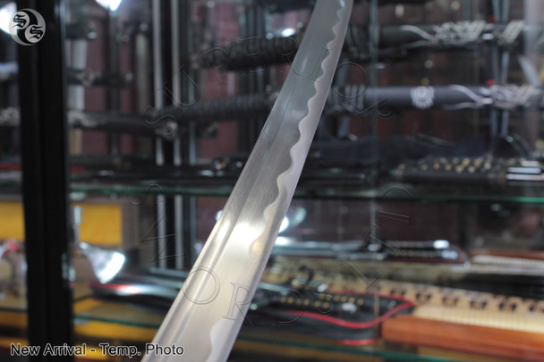 shirasaya, wood, wooden, samurai, sword, stealthy, stealth, sleek, minimalist, minimal, traditional, sword, japan, japanese, katana