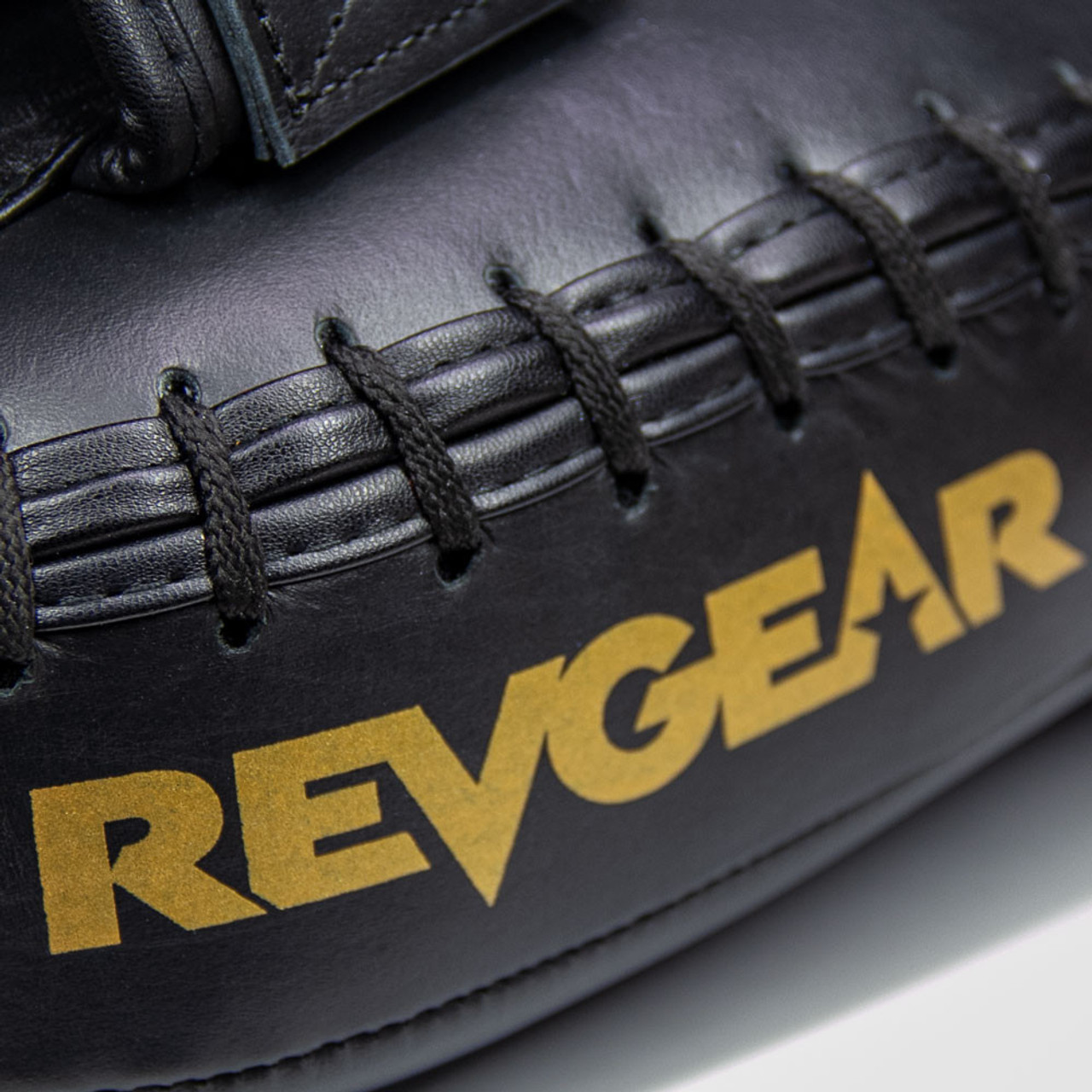 Revgear Curved Pro Leather Thai Pads | Muay Thai Kick Pads