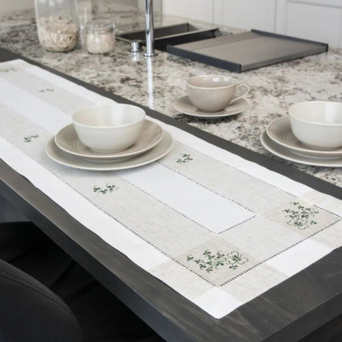 302TR Irish Linen Table Runner with Shamrock Embroidery,Lifestyle Keilys.com