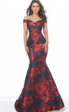 Off the Shoulder Sweetheart Neck Evening Gown