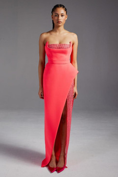 Strapless Gown with Structured Bust Strapless Gown with Structured Bust