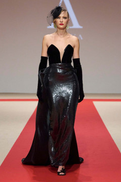 Strapless Plunging Bodice Gown