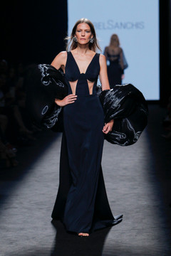 Kano Gown