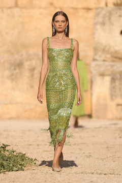 Sleeveless Dress with Fringes Sleeveless Dress with Fringes