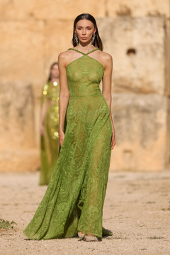 Sleeveless Dress with Shawls Sleeveless Dress with Shawls
