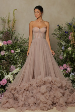 Strapless Sleeveless Tulle Gown Strapless Sleeveless Tulle Gown