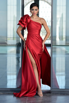 Evelyn Gown