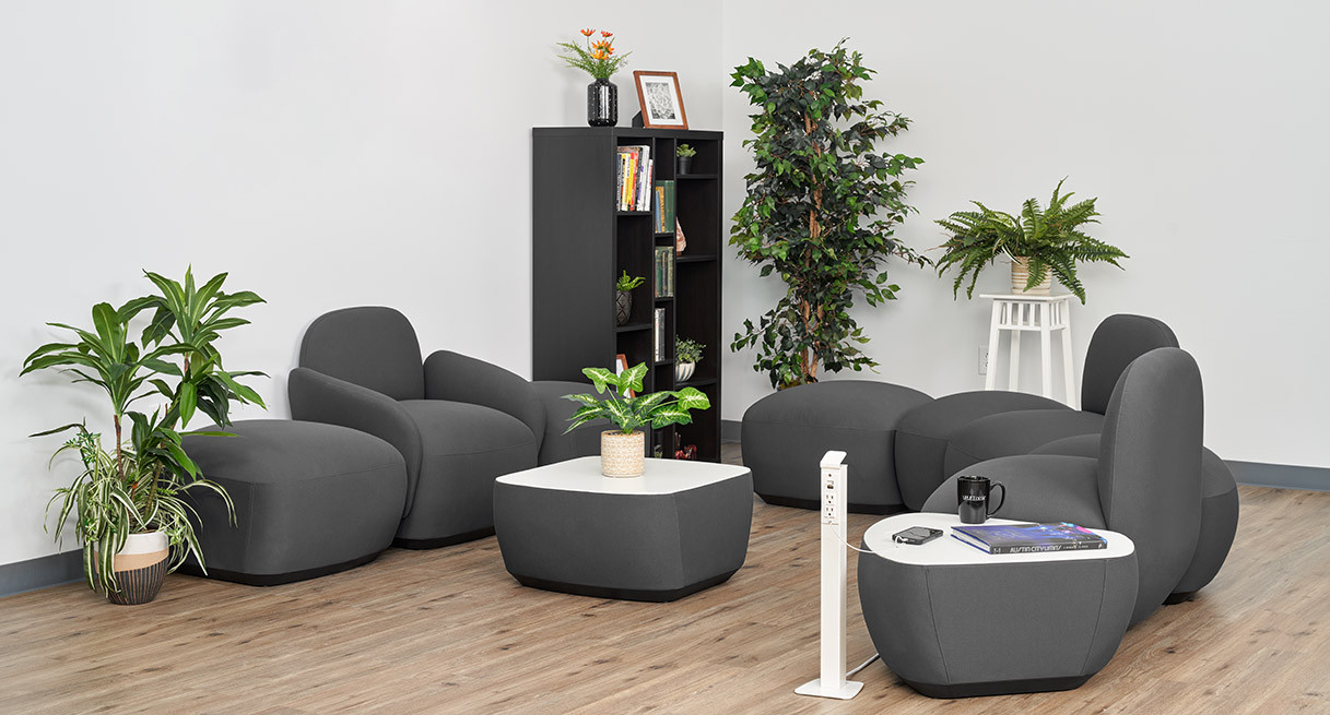Dillo Crescent Lounge | UPLIFT Desk