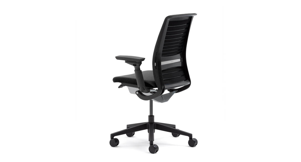 Steelcase Think | UPLIFT Desk