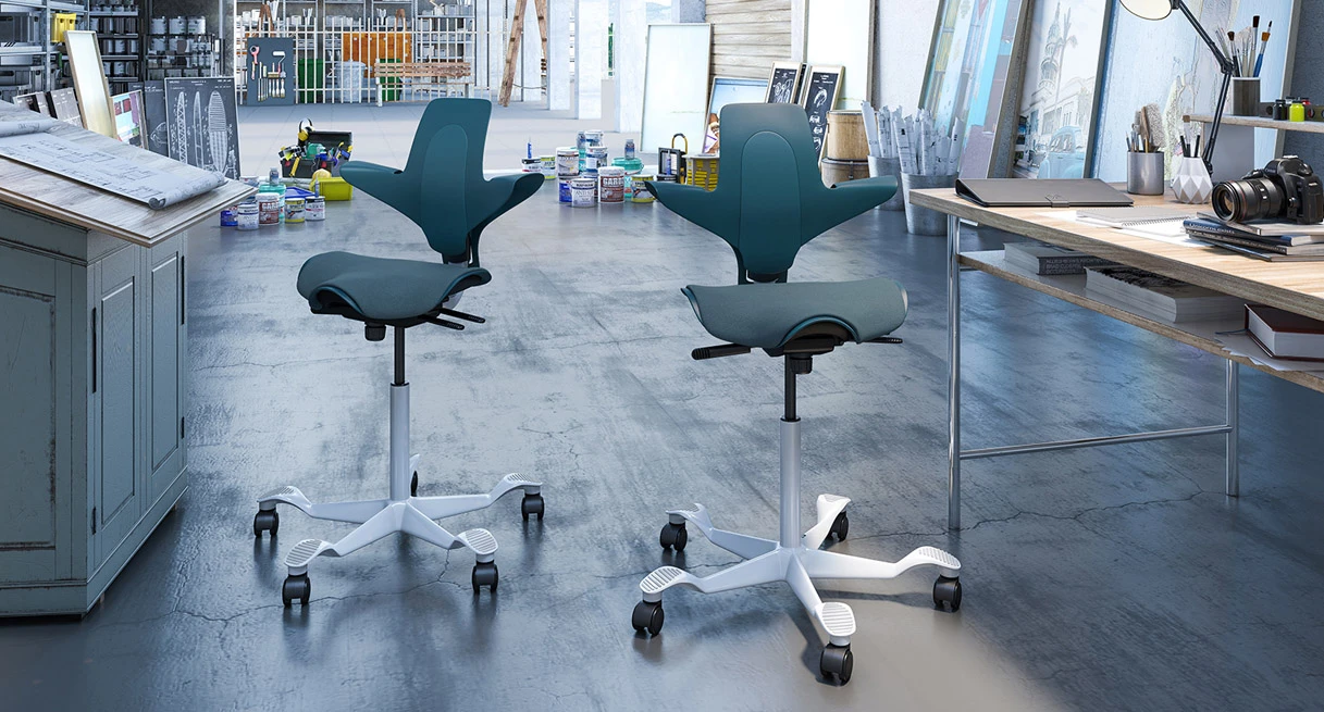 Capisco Puls Chair by HÅG | UPLIFT Desk