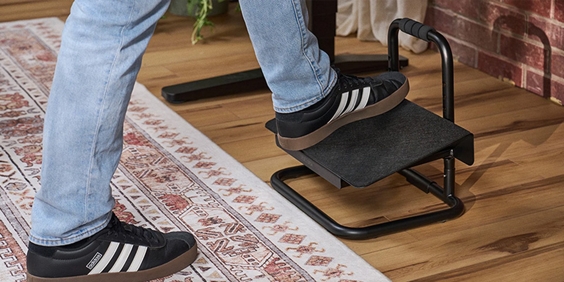 Staff Picks: Best Desk Accessories This Summer | UPLIFT Desk