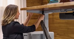 Attach the hammock quickly and easily by clipping the carabiners onto both anchor plates—and remove it just as easily