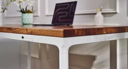 An independant motor integrated into each leg provides synchronous stability and movement