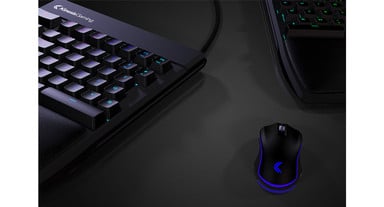 Bring your mouse in tight for maximum precision and control
