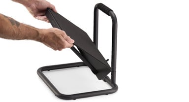 Tool-free adjustment to six height positions
