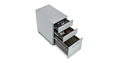 You’ll get plenty of storage thanks to three spacious drawers