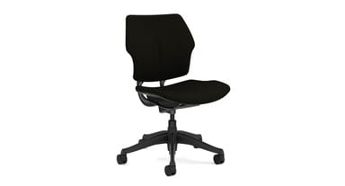 The Humanscale Freedom can be ordered with or without arms