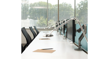Precision counterbalance design allows for knob-free, one-touch positioning