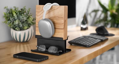 Includes a tray on each side for small office essentials