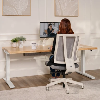 Breathable mesh and four-position lumbar support that adds extra comfort to long seated sessions