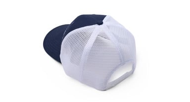 Mesh mid-and rear-panels provide extra ventilation