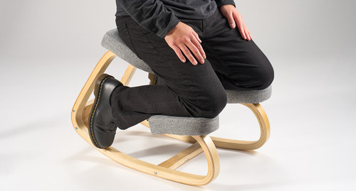 Spaced pads allow you to rest comfortably on your knees.