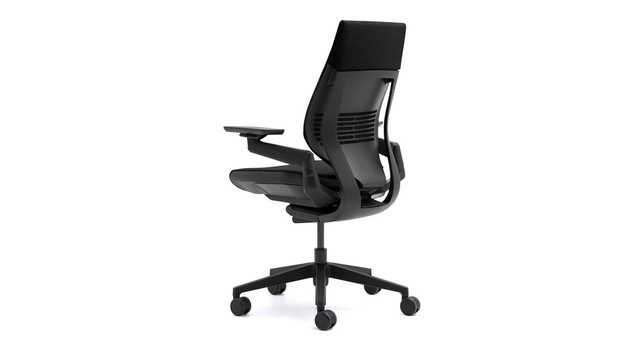 Steelcase Gesture | UPLIFT Desk