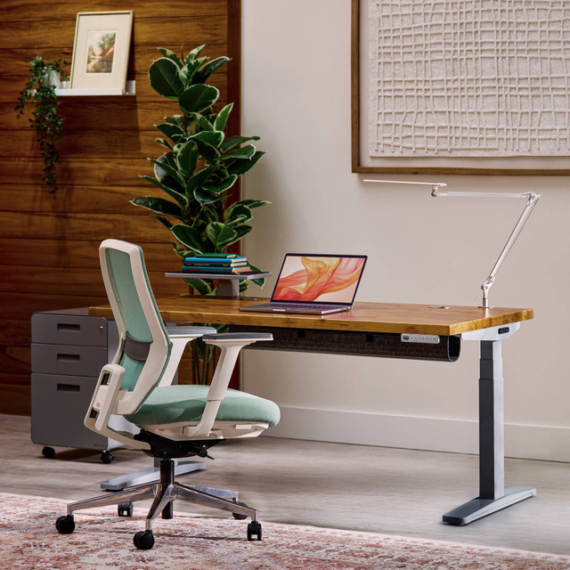 UPLIFT Standing Desk | UPLIFT Desk