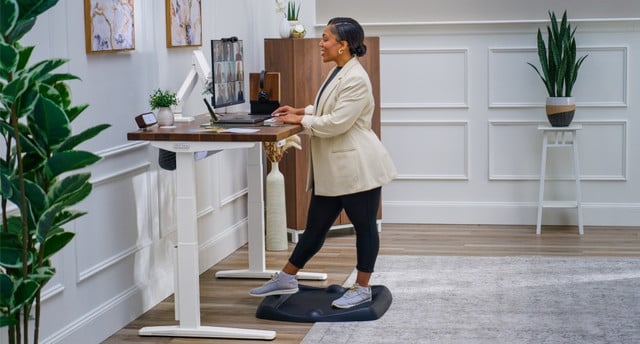 Anti-Fatigue Mat: The key to all-day energy and standing success | UPLIFT Desk