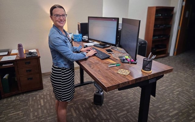 Burnet CISD: Desk Donation Spotlight | UPLIFT Desk