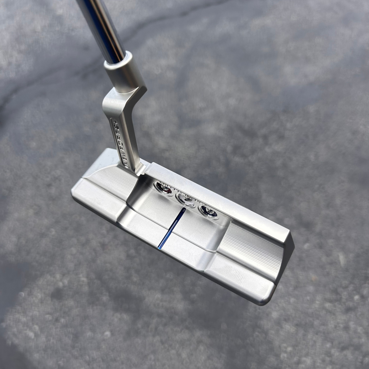 Scotty Cameron Champions Choice Newport 2 Button Back Putter 35