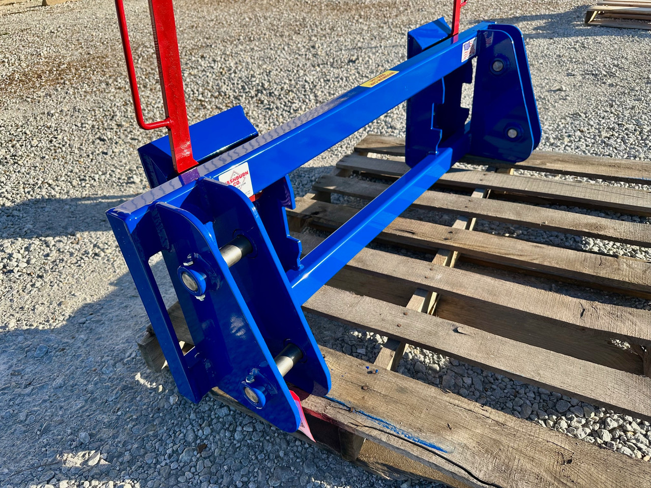FORD 771 PIN ON TO UNIVERSAL SKID STEER