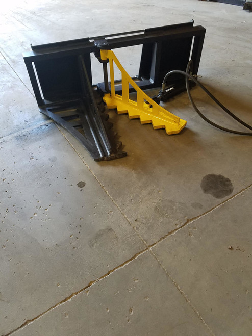 Choose any bracket backing to fit your implement
We customize any bracket to fit, call us if you don't see your bracket option
Pulls smaller trees, less than 6" diameter
Comes with hydraulic cylinder only. No Hoses.