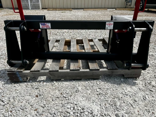 Quick Hitch Adapter Case 2200 to Skid Steer Attachment. Washburn company has made a pin on conversion for a Case 2200 to convert to standardized skid steer. A skid steer conversion is considered the "universal" adapter which most every one converts to. Case 2200 are standardized builds with specific measurements. Case 2200 comes with all new pins, pins are all 1 1/8".
Case 2200 and others, fabricated by Washburn Company. Washburn Company specializes in all custom adapters, standard factory builds, bale spears and custom bale spear attachments.